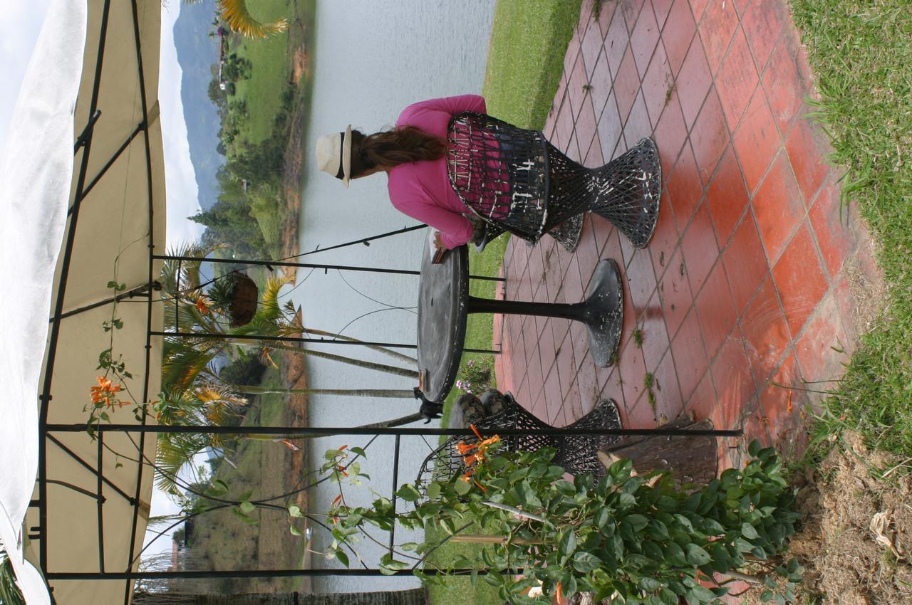 Casa Finca Tipica The Lake Hotel Guatapé Zewnętrze zdjęcie